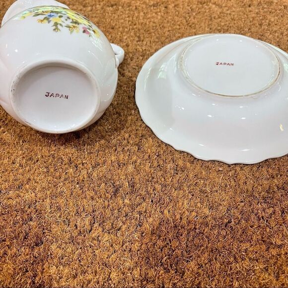 Antique Floral Pitcher and Basin red Japan stamp - Picture 3 of 4